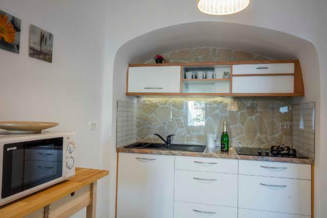 Season4All Apartments Mali Lošinj Kültér fotó